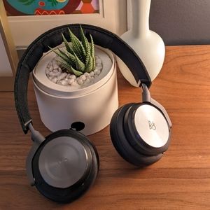B&O Play by Bang & Olufsen Beoplay H8 Wireless On-Ear Headphones